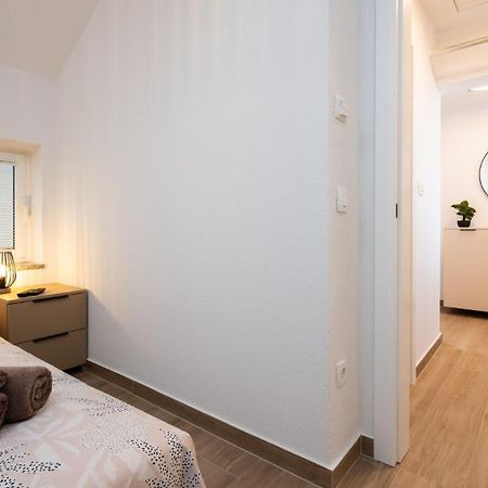 Apartments Summer Трогир Екстериор снимка