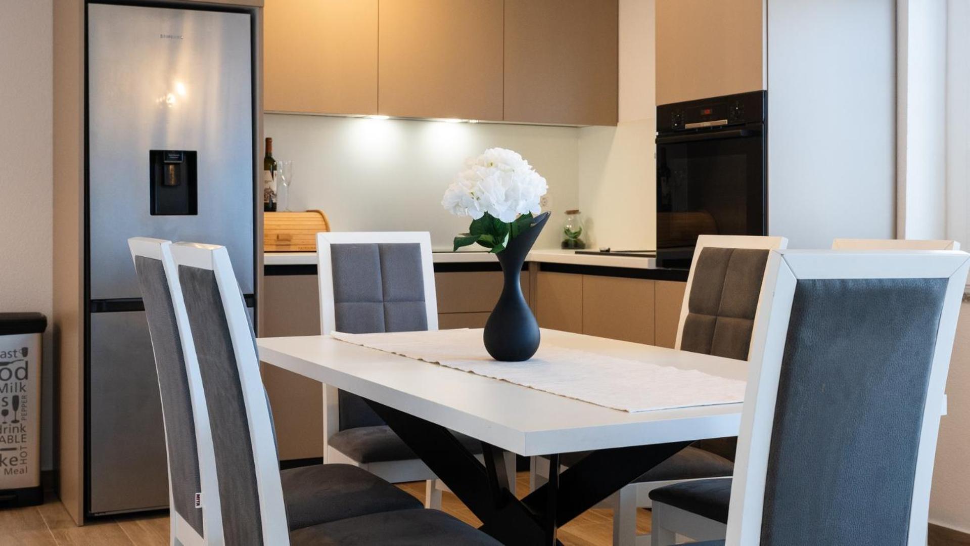 Apartments Summer Трогир Екстериор снимка